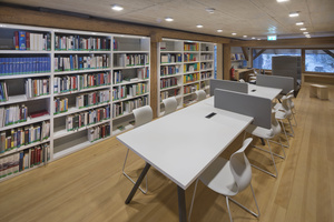 Arbeitsplätze im Lernkabinett Arbeitsplätze im Lernkabinett